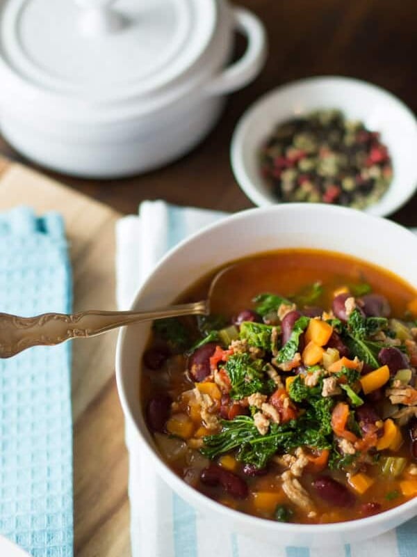 extra-lean turkey chill with kale